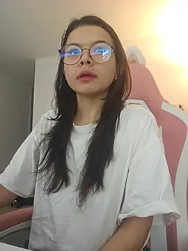 azumiichan online show from 9, 7, 2026