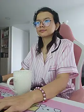 azumiichan online show from 6, 6, 2026