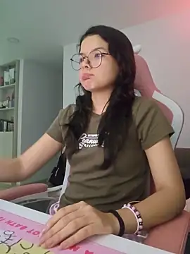 azumiichan online show from 6, 6, 2026