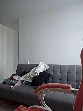 azumiichan online show from 2, 10, 2025