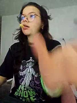 azumiichan online show from 23, 4, 2026