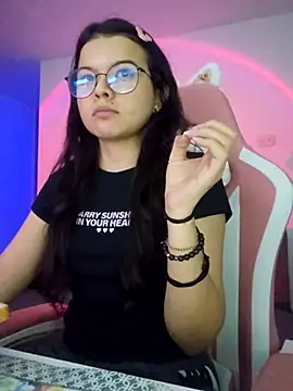 azumiichan online show from 17, 9, 2025