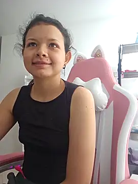 azumiichan online show from 21, 2, 2025