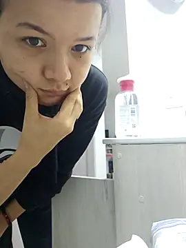 azumiichan online show from 19, 3, 2025