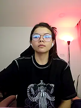 azumiichan online show from 12, 3, 2026