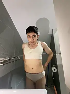 femboyxx69 online show from 3, 5, 2026