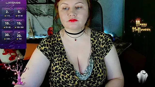 Nikki March online show from 28, 10, 2025