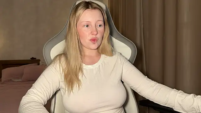 x ivy x online show from 24, 10, 2025