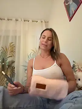 MariaMilan online show from 5, 12, 2025