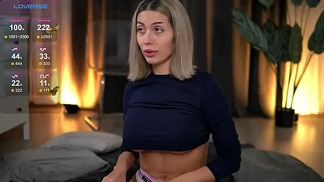 AudreyZanne online show from 19, 12, 2025