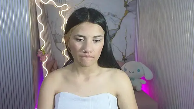 Chiara tay online show from 18, 4, 2026