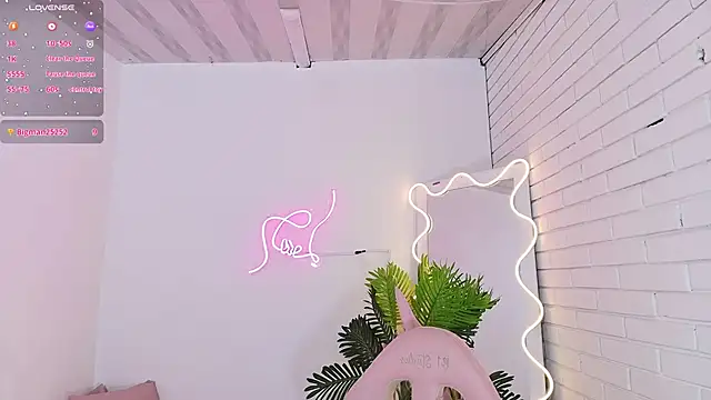 Snapshot of Chiara_tay chatting on 23, 3, 2025 Chiara tay online show from 23, 3, 2025