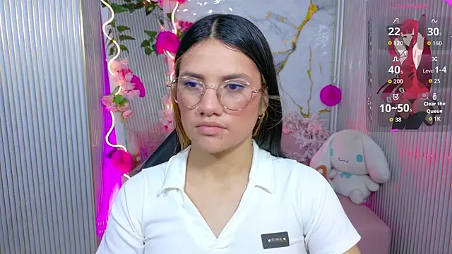 Chiara tay online show from 25, 6, 2026