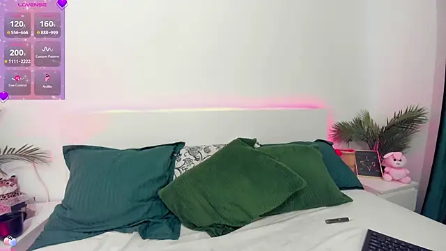 zoey marie online show from 6, 3, 2025