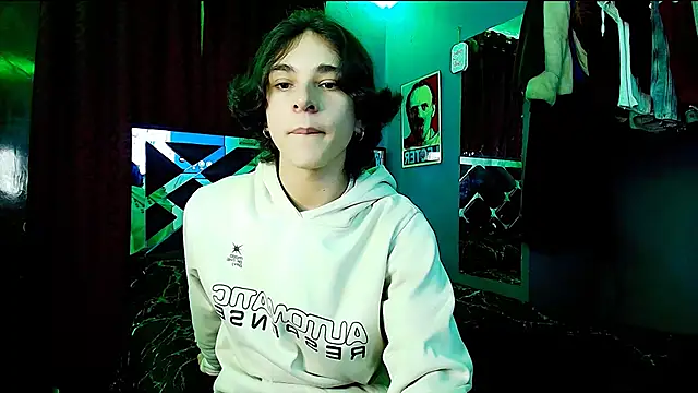 Luke Howland online show from 18, 3, 2025