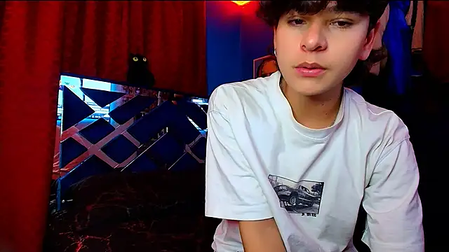 Luke Howland online show from 8, 9, 2025