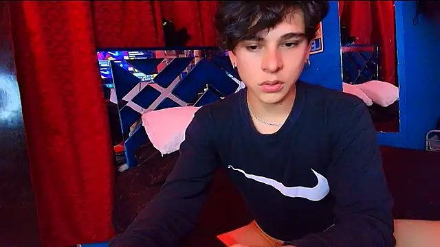Snapshot of Luke_Howland chatting on 2, 7, 2026 Luke Howland online show from 2, 7, 2026
