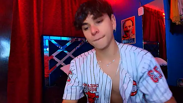 Luke Howland online show from 2, 6, 2026