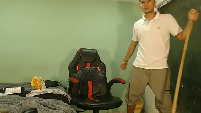 danielitopapuu online show from 17, 2, 2026