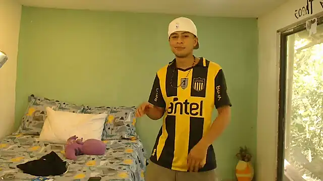 danielitopapuu online show from 10, 4, 2026