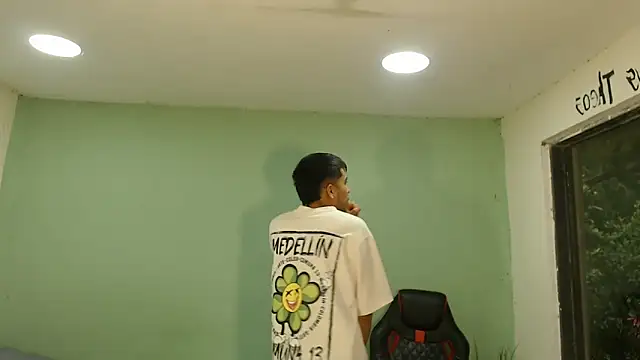 danielitopapuu online show from 10, 2, 2026