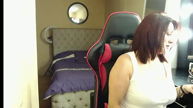 Carol Scottt online show from 7, 11, 2025