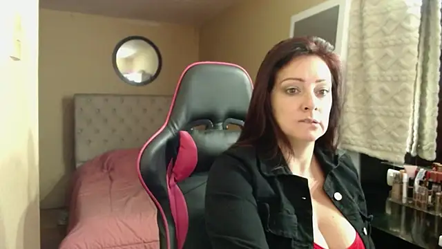 Carol Scottt online show from 2, 3, 2026