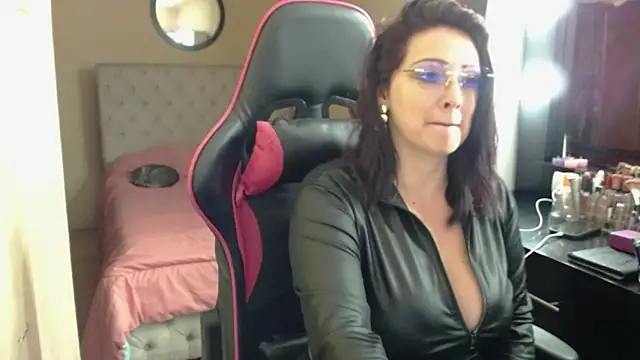 Carol Scottt online show from 13, 3, 2026