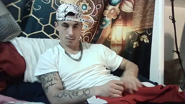 Snapshot of --D-a-D-D-y- chatting on 21, 10, 2025 --D-a-D-D-y- online show from 21, 10, 2025