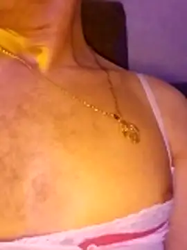 Snapshot of McdyllanXX chatting on 11, 2, 2026 McdyllanXX online show from 11, 2, 2026