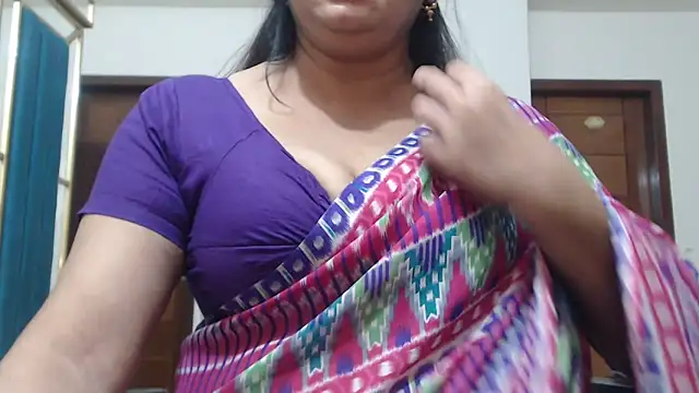 Snapshot of desi-maisa130 chatting on 18, 5, 2026 desi-maisa130 online show from 18, 5, 2026