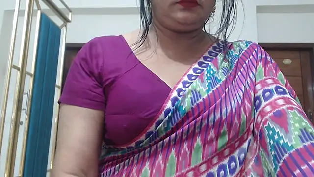 Snapshot of desi-maisa130 chatting on 28, 4, 2026 desi-maisa130 online show from 28, 4, 2026