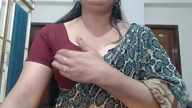 Snapshot of desi-maisa130 chatting on 27, 4, 2026 desi-maisa130 online show from 27, 4, 2026