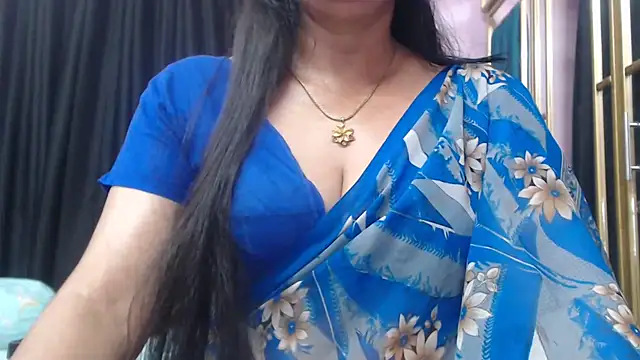 Snapshot of desi-maisa130 chatting on 26, 10, 2025 desi-maisa130 online show from 26, 10, 2025