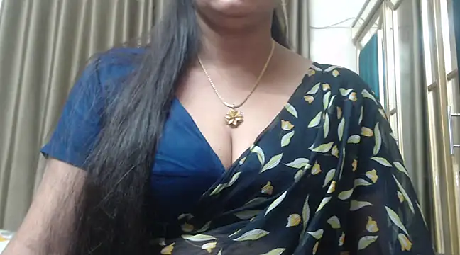 Snapshot of desi-maisa130 chatting on 20, 2, 2025 desi-maisa130 online show from 20, 2, 2025