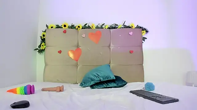 emilie paris online show from 11, 2, 2025