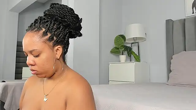 Yiseth 02 online show from 21, 10, 2025