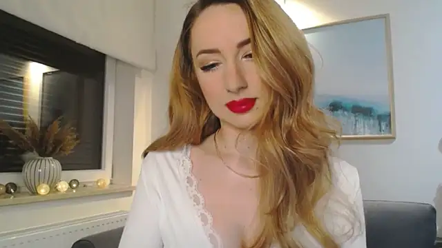 Snapshot of JulietteDiamond chatting on 22, 2, 2025 JulietteDiamond online show from 22, 2, 2025