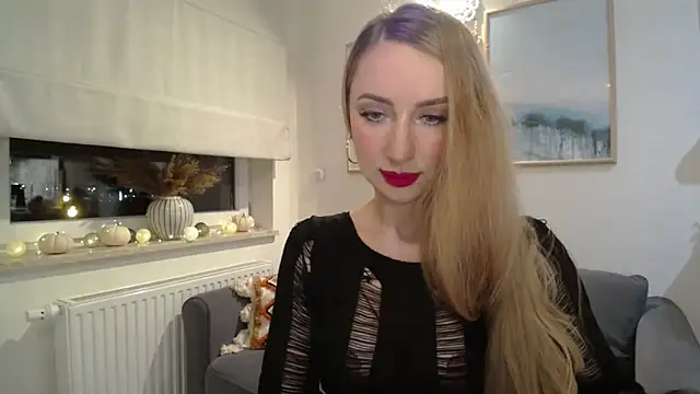 Snapshot of JulietteDiamond chatting on 21, 11, 2025 JulietteDiamond online show from 21, 11, 2025