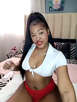 Snapshot of charmainexxx chatting on 12, 9, 2025 charmainexxx online show from 12, 9, 2025