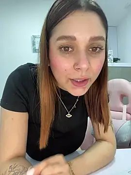 SophiaLaurens online show from 25, 2, 2025