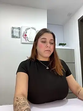 SophiaLaurens online show from 21, 3, 2025