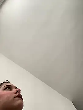 SophiaLaurens online show from 9, 3, 2025