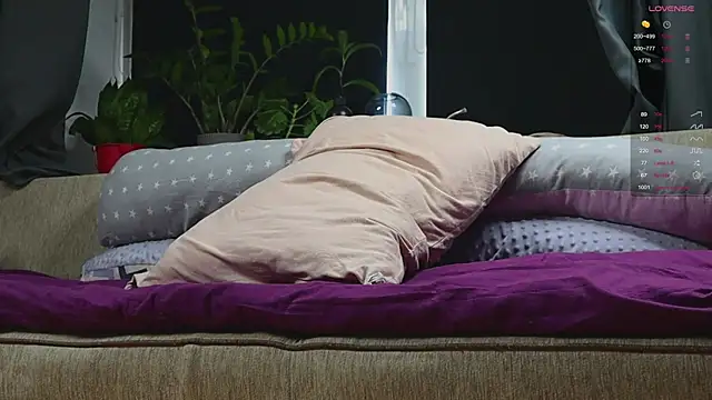 pleasure8869 online show from 11, 9, 2025