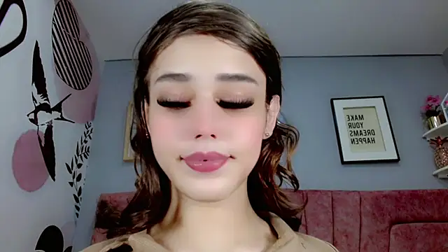 ValeriaAguilar online show from 18, 1, 2025