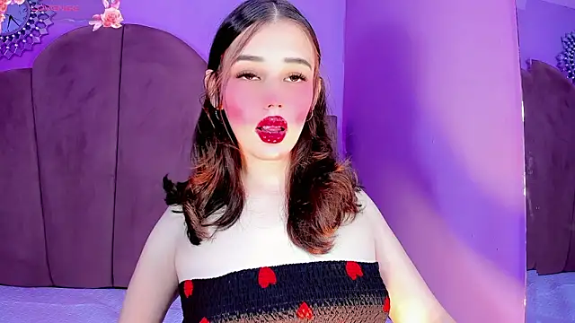 ValeriaAguilar online show from 5, 3, 2026