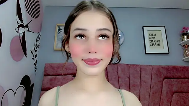 ValeriaAguilar online show from 22, 3, 2025