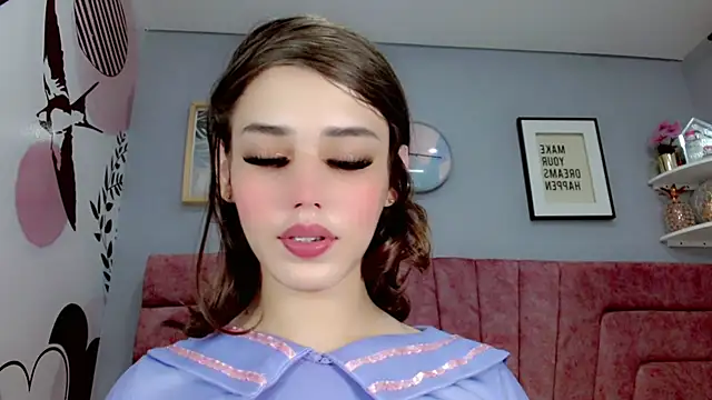 ValeriaAguilar online show from 13, 2, 2025