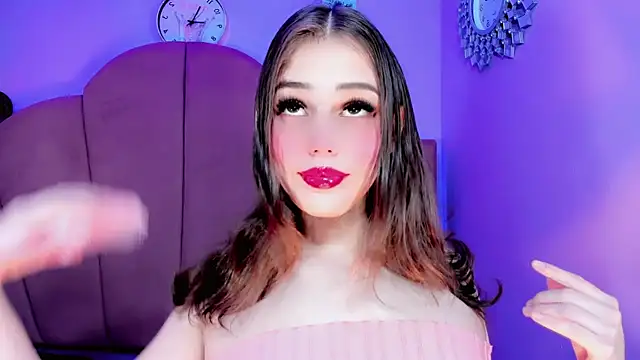 ValeriaAguilar online show from 27, 9, 2025