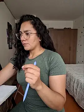 Thaliacooper  online show from 29, 10, 2025